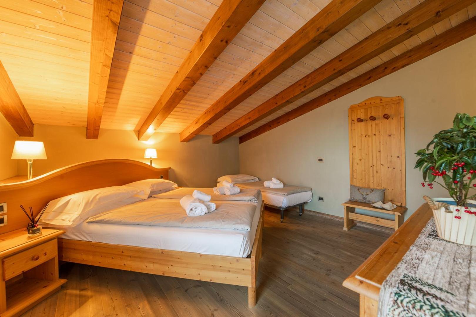 Hotel Diffuso Locanda Elisa Dimaro Ngoại thất bức ảnh