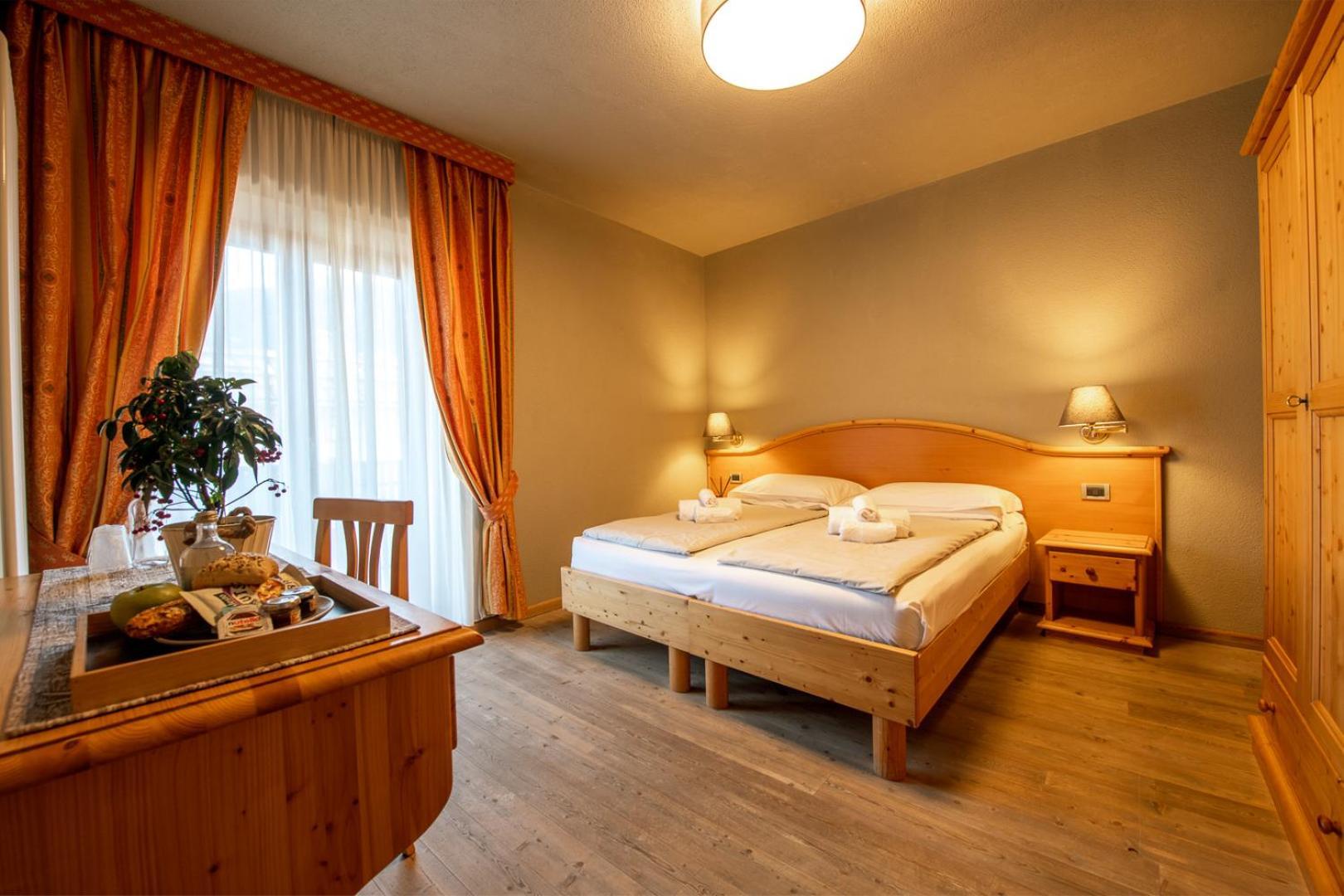 Hotel Diffuso Locanda Elisa Dimaro Ngoại thất bức ảnh